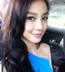 女神张依伊在线视频,在线视频中的惊艳瞬间